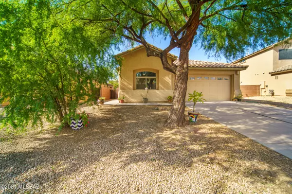 Sahuarita, AZ 85629,951 E Spring Water Canyon Drive