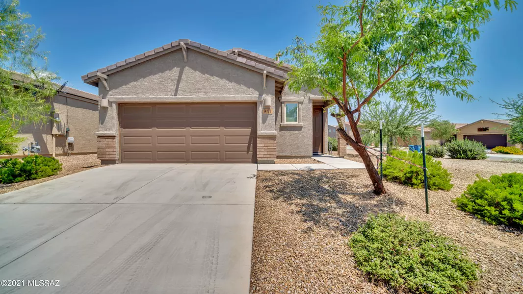 941 E Bottomlands Lane, Sahuarita, AZ 85629