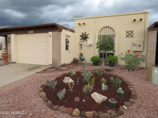 1233 W Calle Trafalgar, Green Valley, AZ 85622