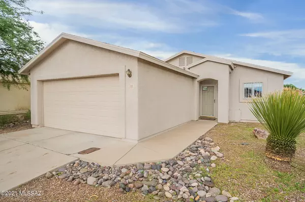 100 E Medina Road, Tucson, AZ 85756