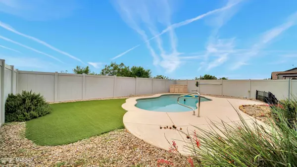 20917 E Treasure Road, Red Rock, AZ 85145