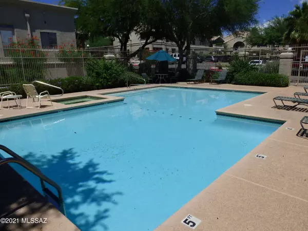 101 S Players Club Drive #13103, Tucson, AZ 85745