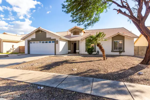 9232 E Big Sky Lane, Tucson, AZ 85747