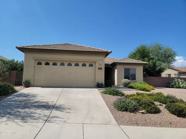 1048 S Limestone Street, Benson, AZ 85602