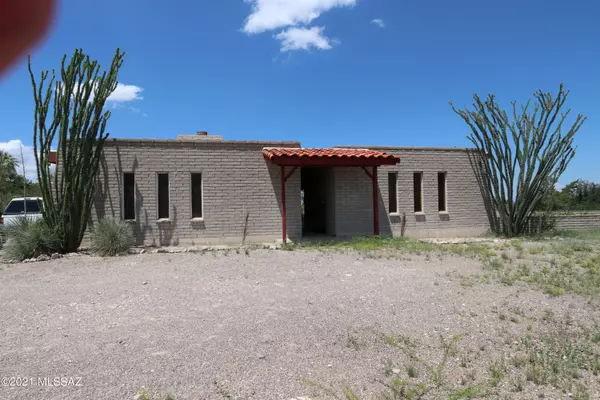 Tombstone, AZ 85638,393 N Camino San Rafael