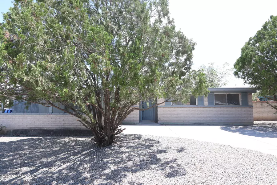 8524 E Mary Drive, Tucson, AZ 85730