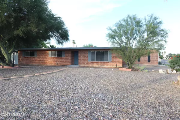 8800 E Old Spanish Trail, Tucson, AZ 85710