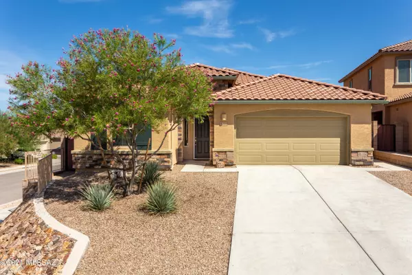 Tucson, AZ 85710,832 N Robb Hill Place