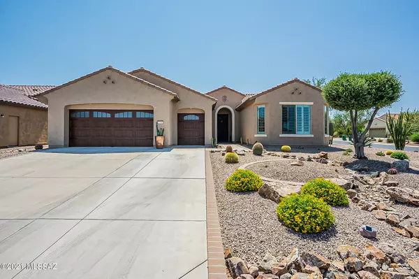 2568 E Arica Way, Green Valley, AZ 85614