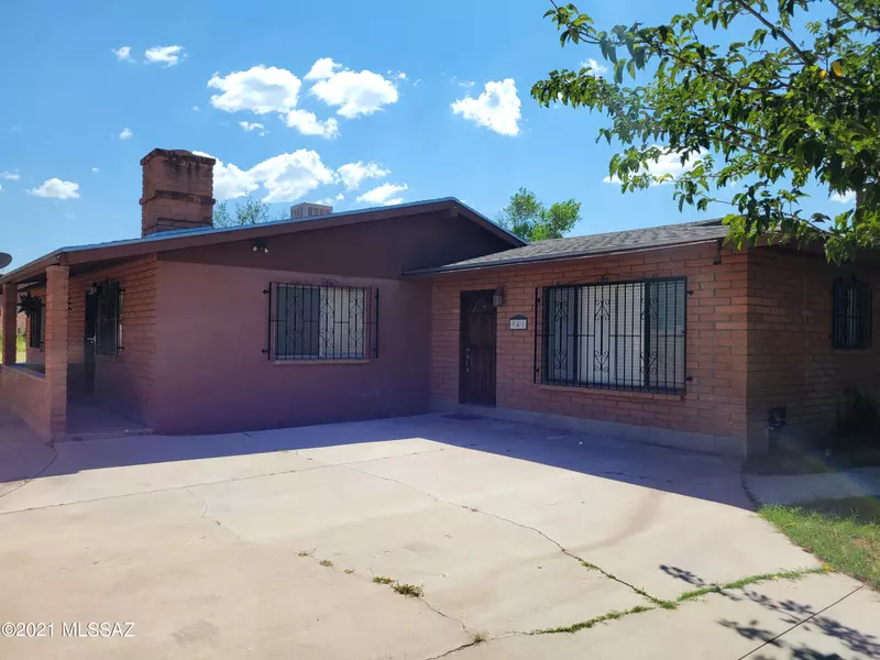 941 W Mi Casa Drive, Nogales, AZ 85621