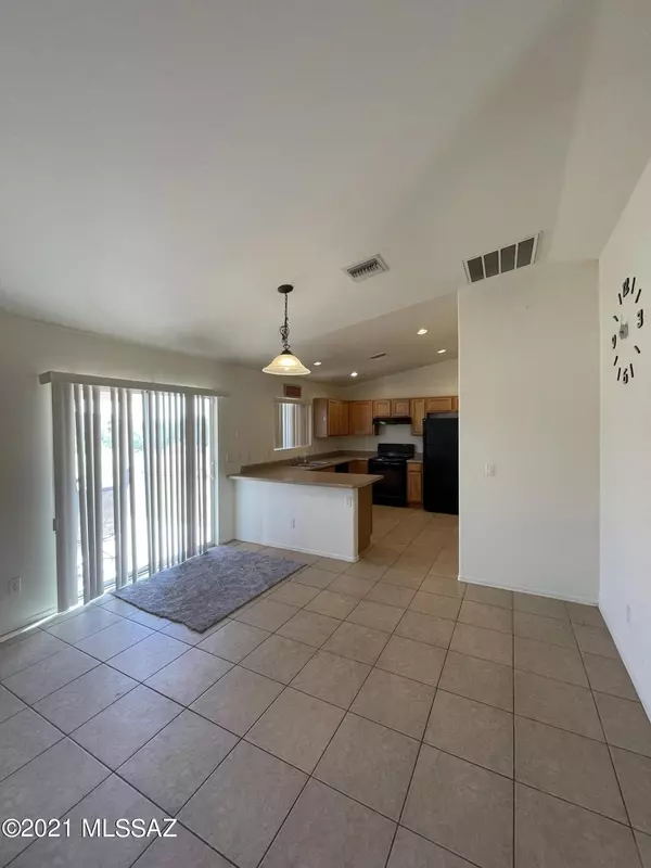 Rio Rico, AZ 85648,137 Alemania Court