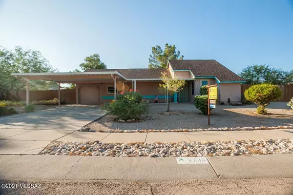 2740 W Leawood Drive, Tucson, AZ 85745