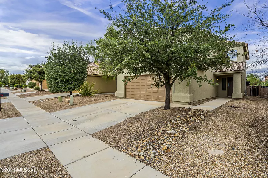 848 W Placita El Cauce Rico, Green Valley, AZ 85614