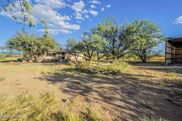 Amado, AZ 85645,820 W Hawk Way