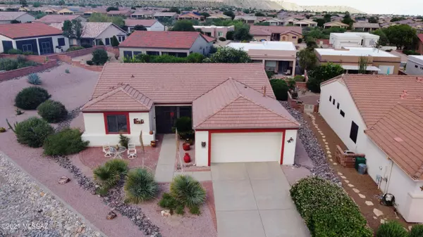 916 W Via Santa Adela, Green Valley, AZ 85614