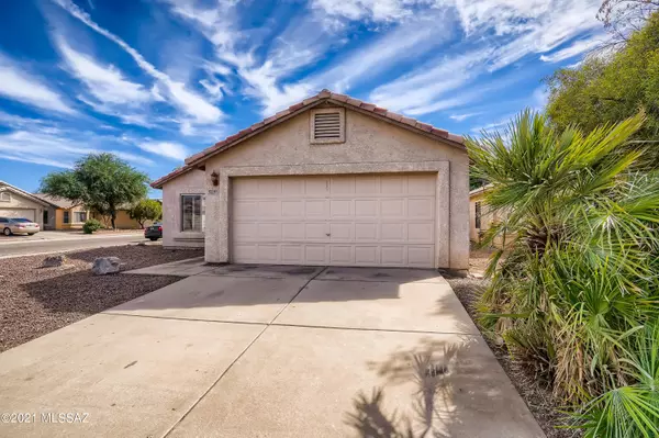 2285 W Silverbell Tree Drive, Tucson, AZ 85745