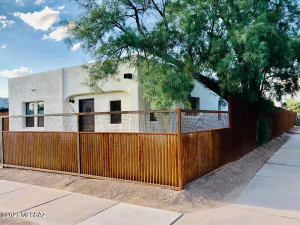 1102 W Erie Street, Tucson, AZ 85745