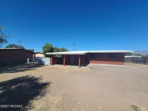 2401 N Jordan Drive, Tucson, AZ 85745