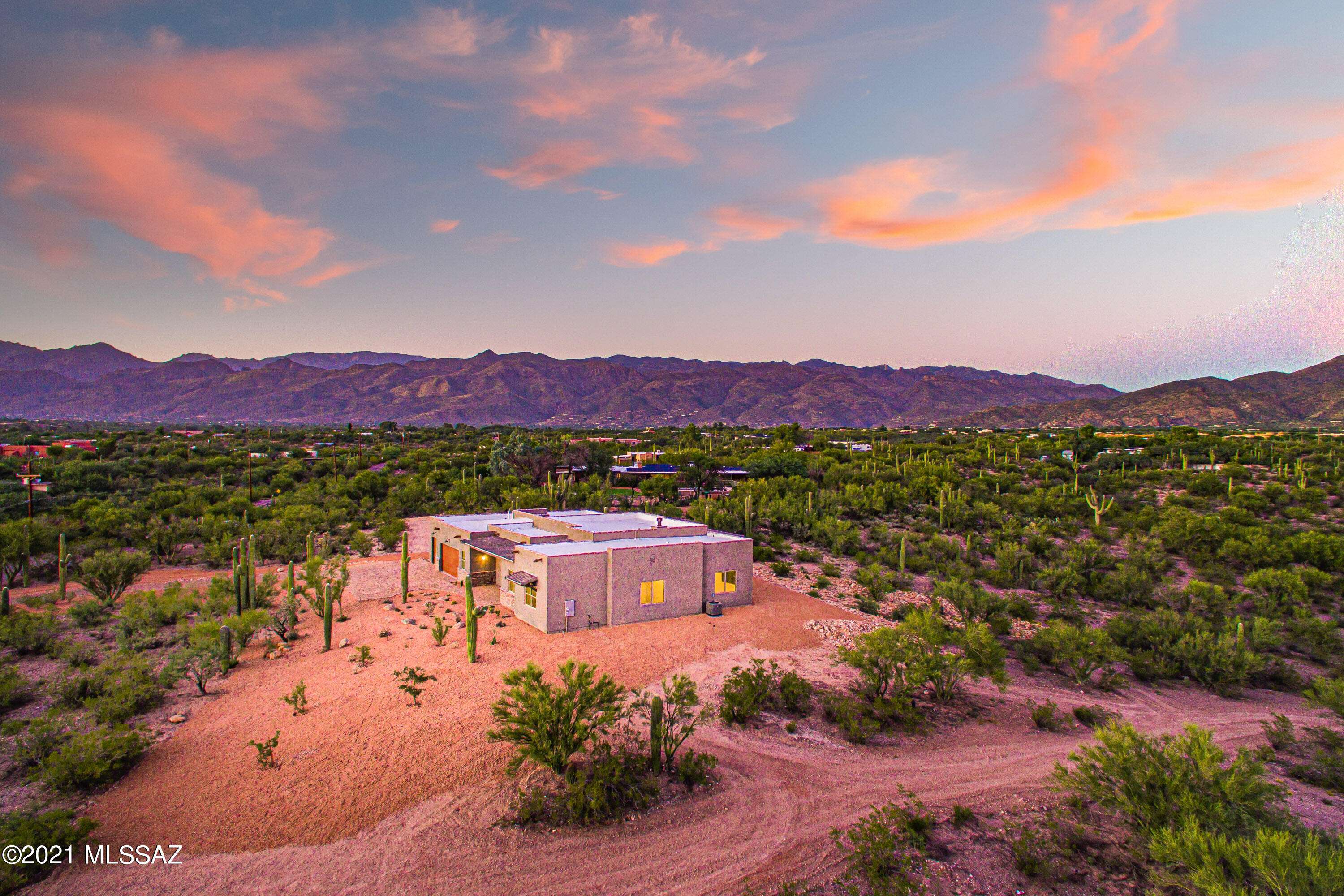 Tucson, AZ 85749,2530 N Lone Dove Trail