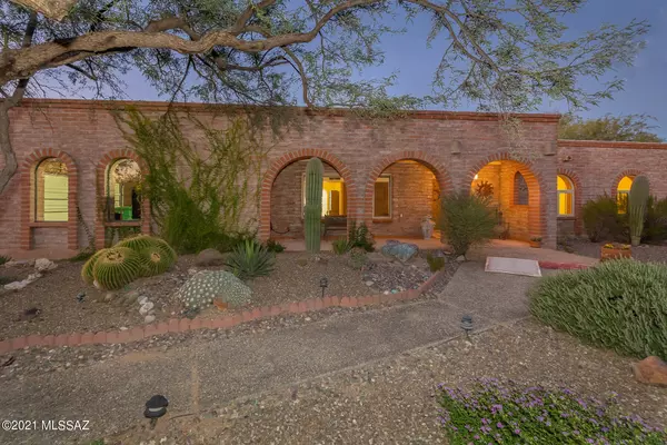 Tucson, AZ 85749,3690 N Bear Creek Circle