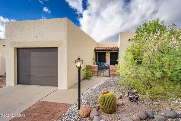 717 W Paseo Del Prado, Green Valley, AZ 85614