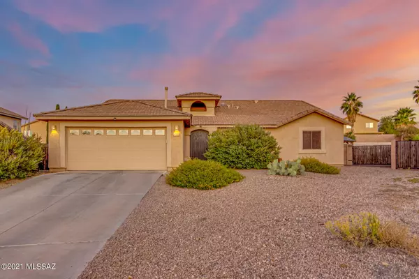 945 S Sposito Place, Vail, AZ 85641