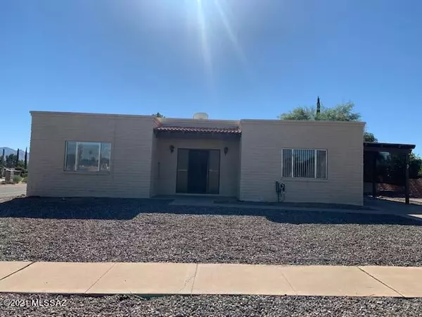 915 S La Higuera, Green Valley, AZ 85614