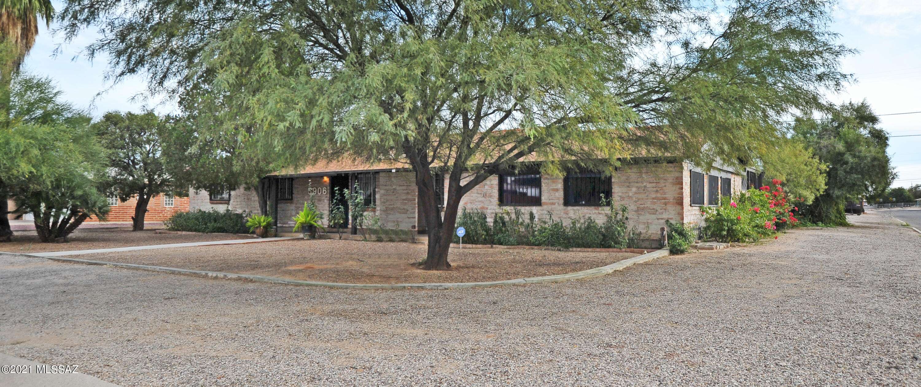 Tucson, AZ 85711,5906 E 4th Street