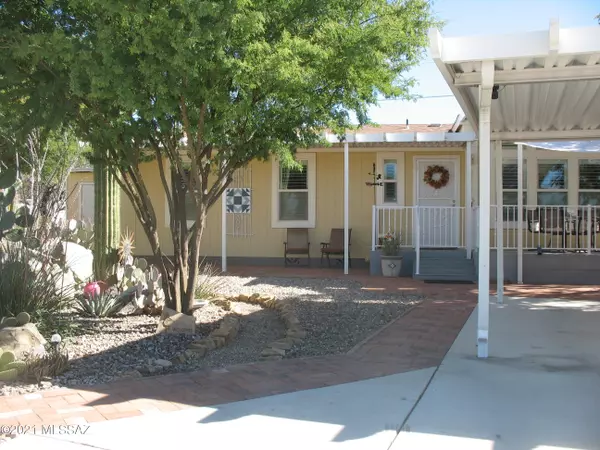 2739 S Box B Street, Tucson, AZ 85713