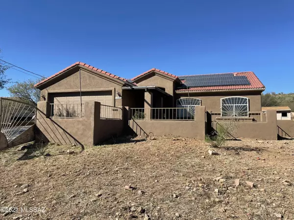 1841 America Court, Rio Rico, AZ 85648