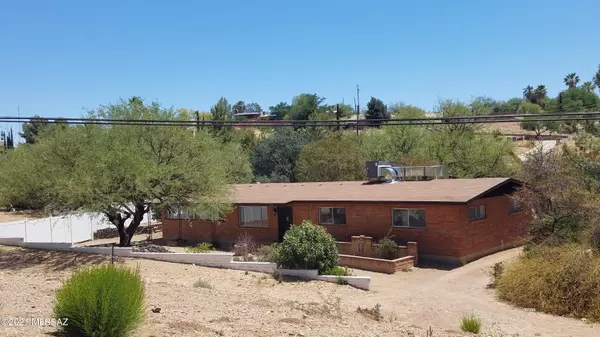 1176 N Royal Road, Nogales, AZ 85621