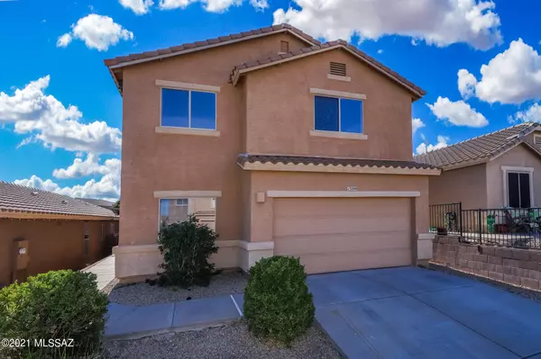 13290 E Mineta Ridge Drive, Vail, AZ 85641