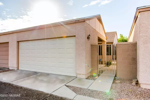 2554 N Palo Santo Drive, Tucson, AZ 85745