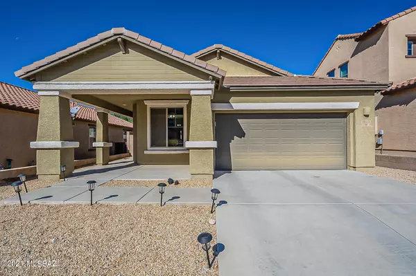 10435 S Painted Mare Drive, Vail, AZ 85641