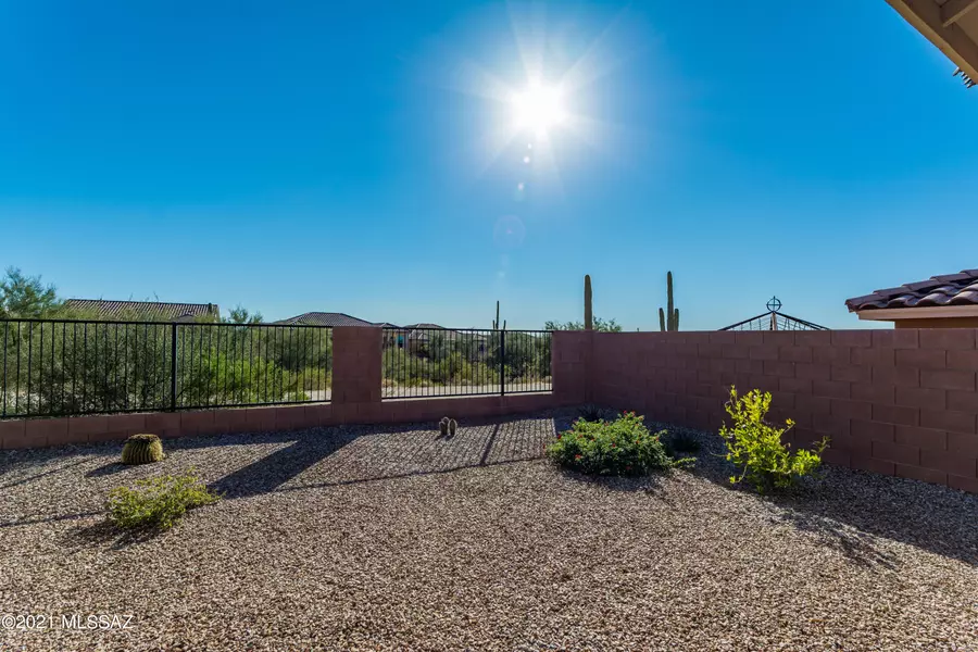 7195 W Secret Bluff Pass, Marana, AZ 85658