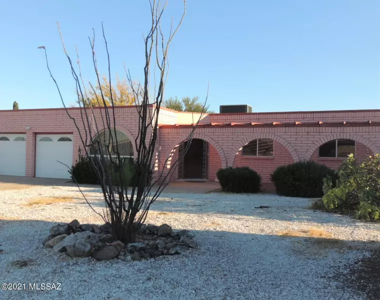 1206 E HIgh Street, Pearce, AZ 85625