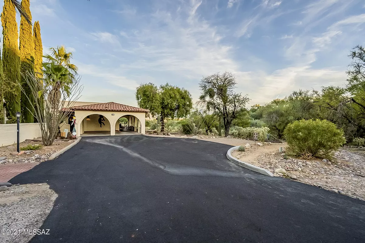 Green Valley, AZ 85622,1300 W Camino Pilos