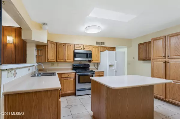 1347 E Louisiana, Tucson, AZ 85706