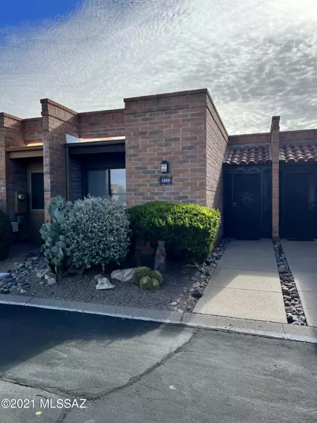 1469 W Desert Hills Drive, Green Valley, AZ 85622