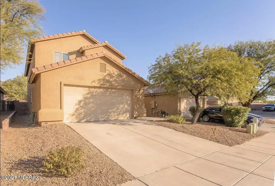 652 W Amber Sun Drive, Green Valley, AZ 85614