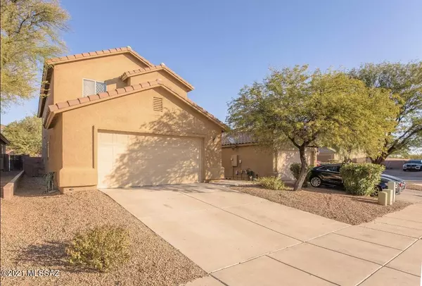 Green Valley, AZ 85614,652 W Amber Sun Drive