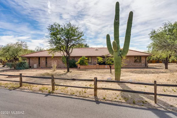 9020 E Bears Path Road, Tucson, AZ 85749