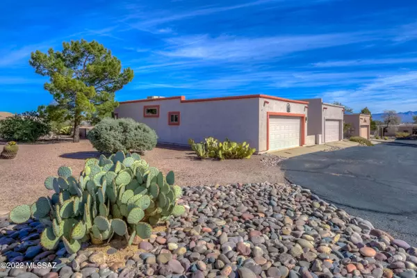 1772 N Rio Mayo, Green Valley, AZ 85614