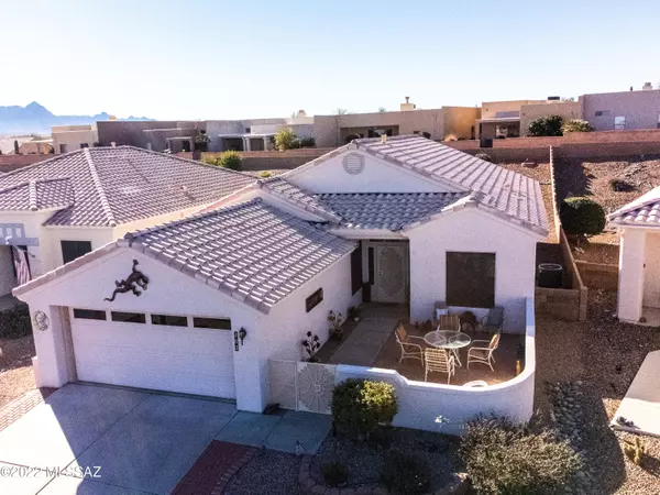 363 W Continental Vista Place, Green Valley, AZ 85614