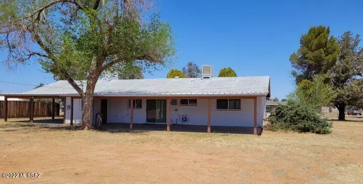 1102 E Christmas Tree Lane, Pearce, AZ 85625