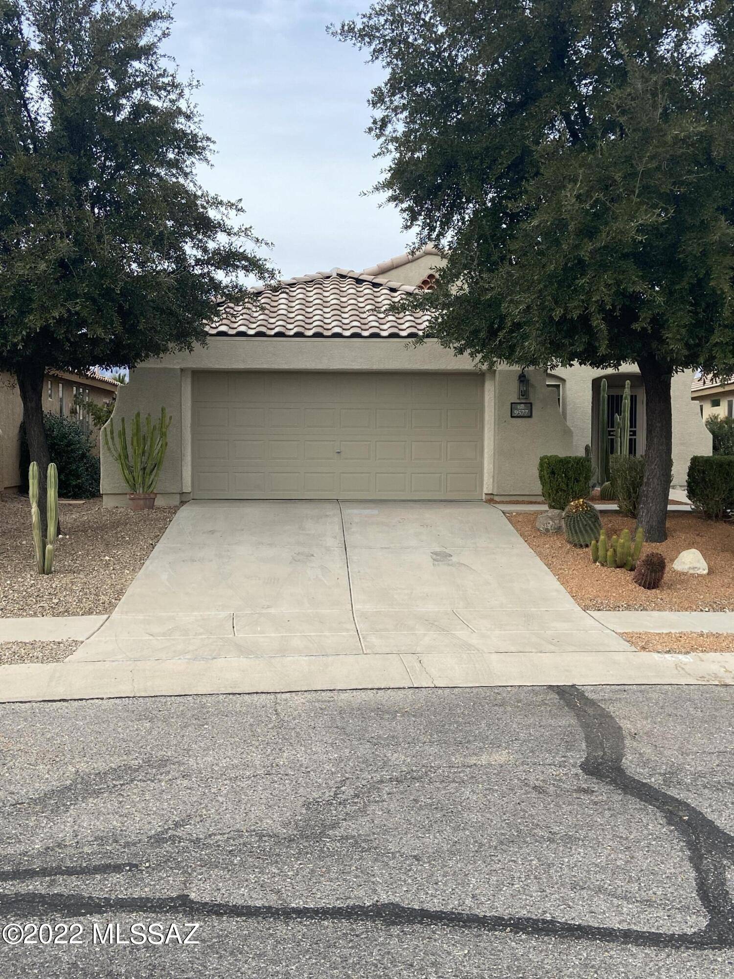 9577 E Evita Lane, Tucson, AZ 85748