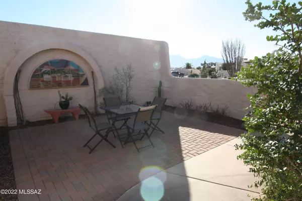 Green Valley, AZ 85614,940 W Circulo Napa