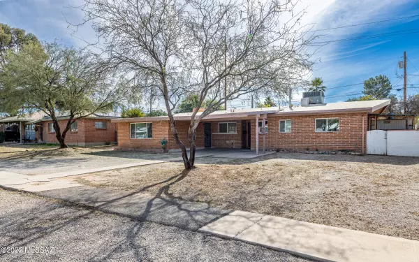 6318 E Hayne Street, Tucson, AZ 85710