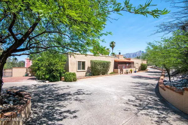 4802 N La Lomita, Tucson, AZ 85718