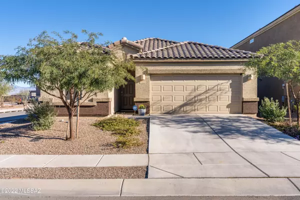 12031 E Becker Drive, Vail, AZ 85641